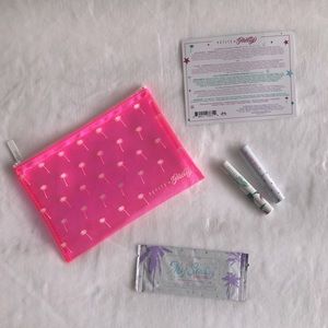 Petite ‘n Pretty Mini Travel Set